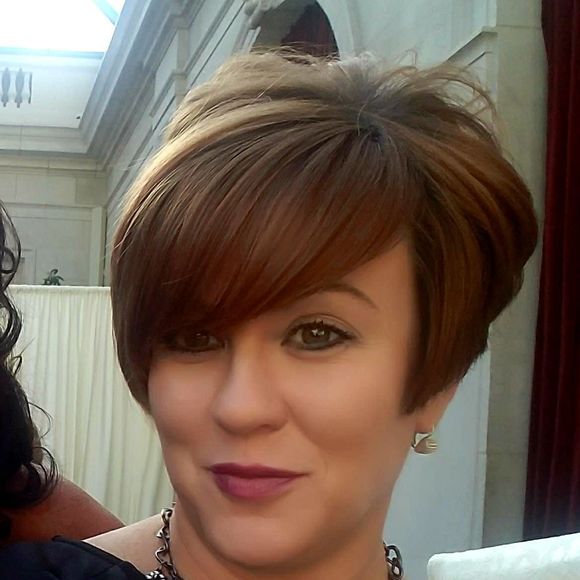 Meet your Posher, Stephanie - Picture 1 of 1